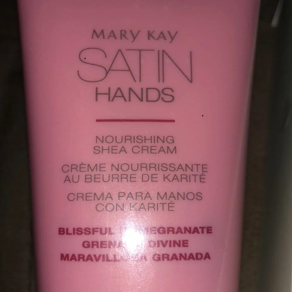 Mary Kay Satin hands and mint‎ bliss lotion for feet and legs